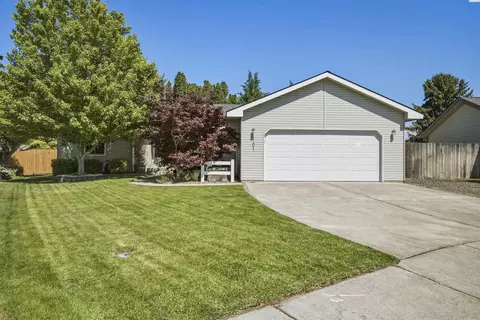 101 S Sherman Pl, Kennewick, WA 99336