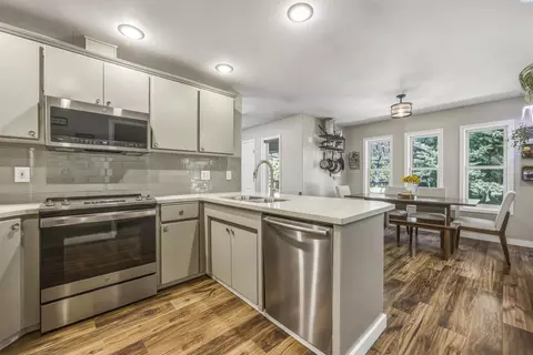 101 S Sherman Pl, Kennewick, WA 99336