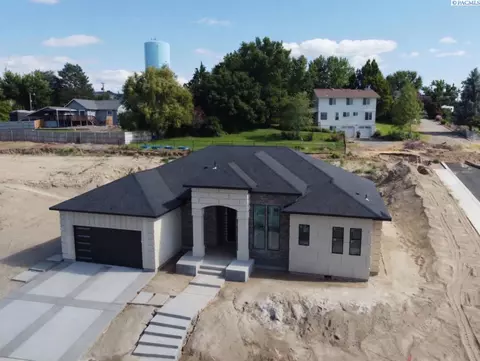 725 Vine Ave #LOT 28, Sunnyside, WA 98944