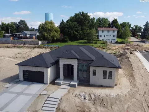 725 Vine Ave #LOT 28, Sunnyside, WA 98944