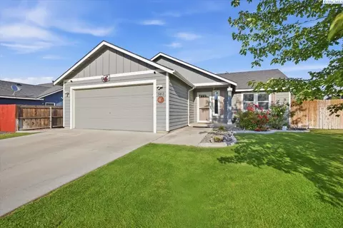5813 Robert Wayne Dr, Pasco, WA 99301 photo 1