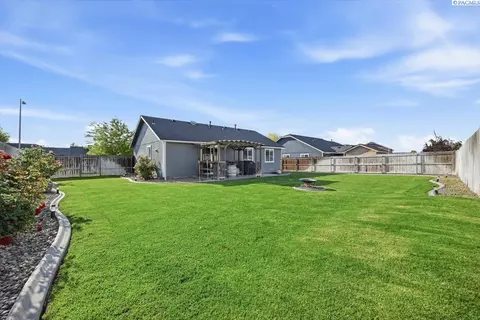 5813 Robert Wayne Dr, Pasco, WA 99301 photo 14
