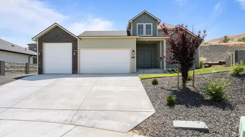 760 Mara Loop, Richland, WA 99352
