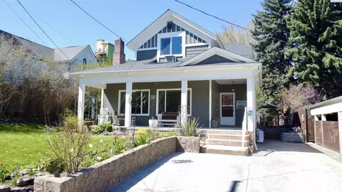 906 S East St, Colfax, WA 99111