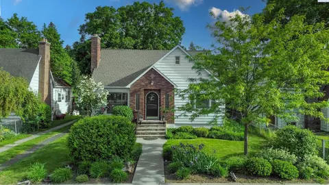 125 W Main St, Palouse, WA 99161