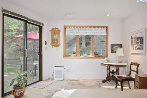 Other - 340 NW Larry St, Pullman, WA 99163 photo 4 of 8