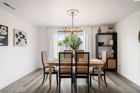 Dining - 4608 John Deere Dr, Pasco, WA 99301 photo 1 of 2