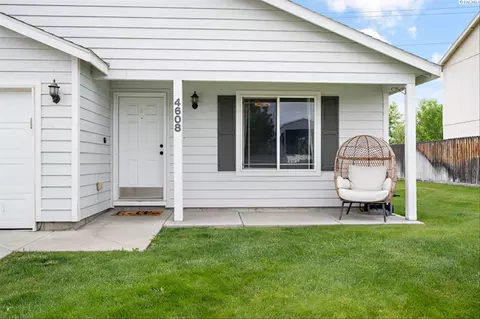 Exterior - 4608 John Deere Dr, Pasco, WA 99301 photo 4 of 6