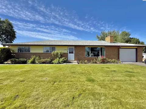 3903 W Nixon St, Pasco, WA 99301