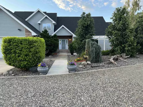 45204 E Shannon, West Richland, WA 99353