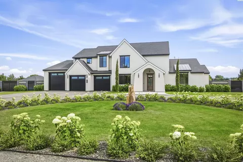 3543 Paso Fino St, West Richland, WA 99353