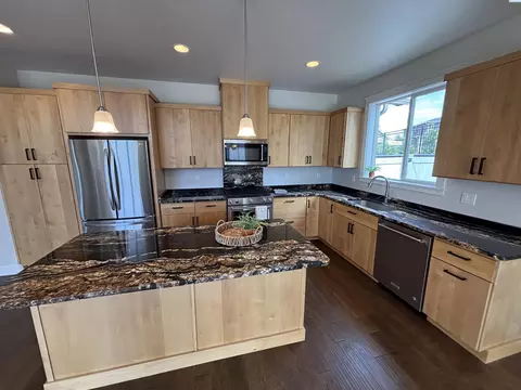 Kitchen - 845 SW Marcia, Pullman, WA 99163 photo 4 of 4