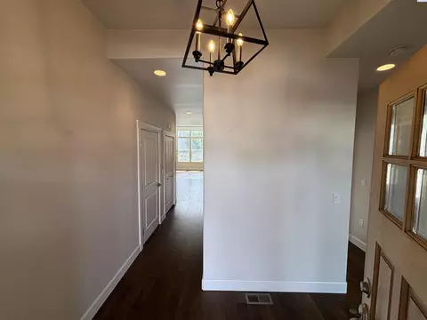 Entry Way - 845 SW Marcia, Pullman, WA 99163 photo 1 of 2
