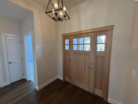 Entry Way - 845 SW Marcia, Pullman, WA 99163 photo 2 of 2