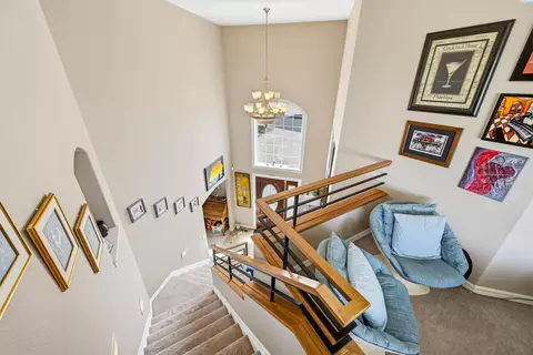 Entry Way - 1610 NW Nicole Ct, Pullman, WA 99163 photo 3 of 4