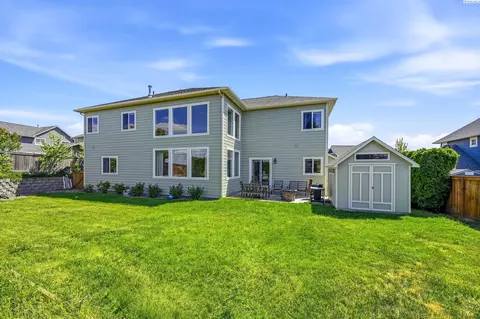 Exterior - 1610 NW Nicole Ct, Pullman, WA 99163 photo 2 of 8