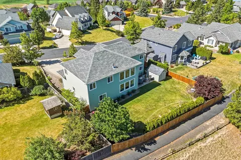 View/Area - 1610 NW Nicole Ct, Pullman, WA 99163 photo 1 of 5
