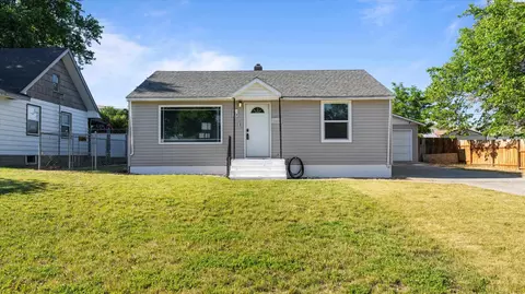 1817 Benson Ave, Prosser, WA 99350