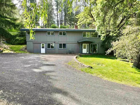 Exterior - 1620 SW Baldwin Dr, Pullman, WA 99163 photo 3 of 4