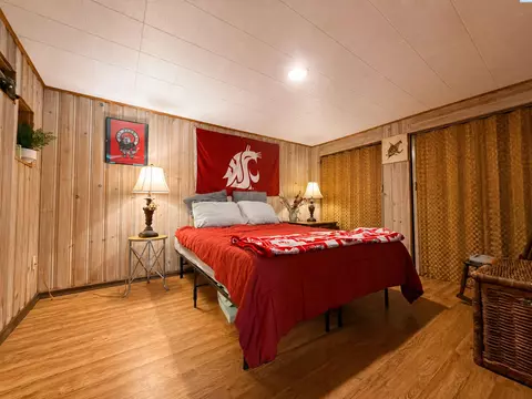 Bedroom - 1620 SW Baldwin Dr, Pullman, WA 99163 photo 4 of 4