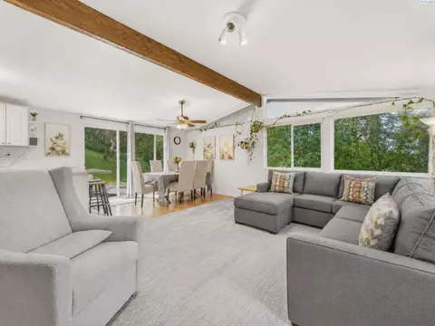 Living - 1620 SW Baldwin Dr, Pullman, WA 99163 photo 1 of 2