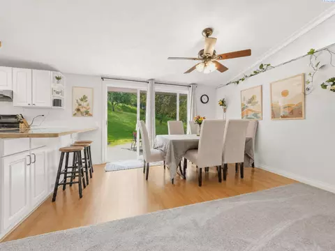 Dining - 1620 SW Baldwin Dr, Pullman, WA 99163 photo 1 of 1