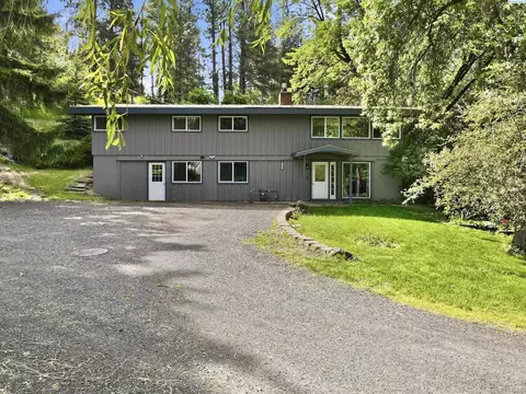 Exterior - 1620 SW Baldwin Dr, Pullman, WA 99163 photo 3 of 4