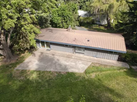 Exterior - 1620 SW Baldwin Dr, Pullman, WA 99163 photo 4 of 4