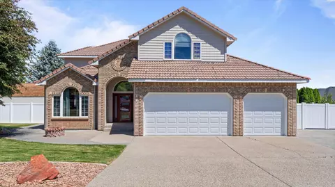 3504 W 42nd, Kennewick, WA 99337