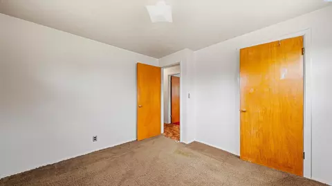 Bedroom - 1712 N 16th Ave, Pasco, WA 99301 photo 6 of 6