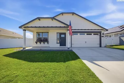 6114 Melita Ln, Pasco, WA 99301