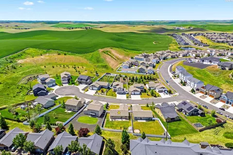 View/Area - 1030 SW Corral Ct, Pullman, WA 99163 photo 2 of 6