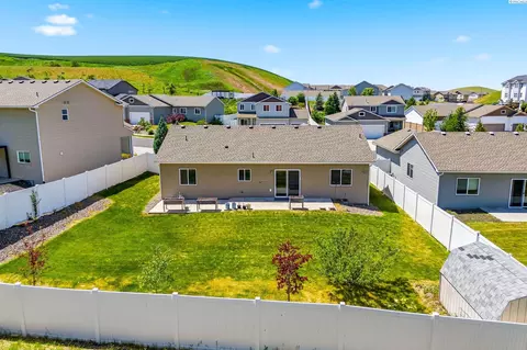 View/Area - 1030 SW Corral Ct, Pullman, WA 99163 photo 4 of 6