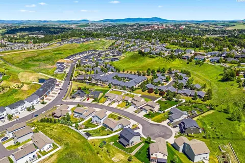 View/Area - 1030 SW Corral Ct, Pullman, WA 99163 photo 1 of 6