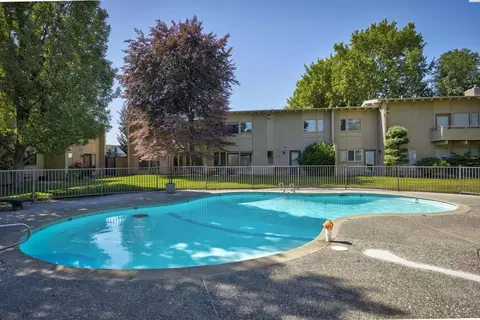 1645 Mowry Sq # 303, Richland, WA 99354