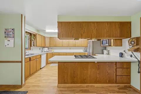 Kitchen - 1315 Douglas Dr, Pullman, WA 99163 photo 1 of 4