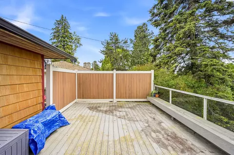 Exterior - 1315 Douglas Dr, Pullman, WA 99163 photo 3 of 11
