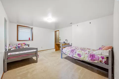 Bedroom - 1315 Douglas Dr, Pullman, WA 99163 photo 4 of 5