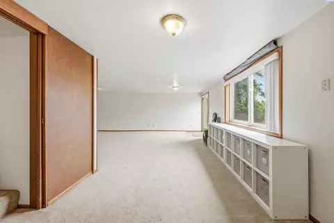 Living - 1315 Douglas Dr, Pullman, WA 99163 photo 5 of 6