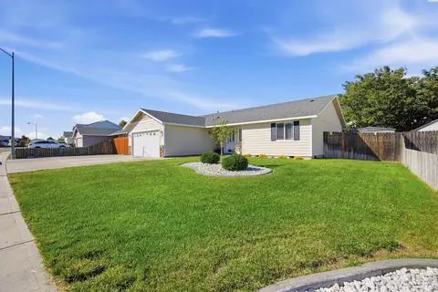 4333 Campolina Ln, Pasco, WA 99301