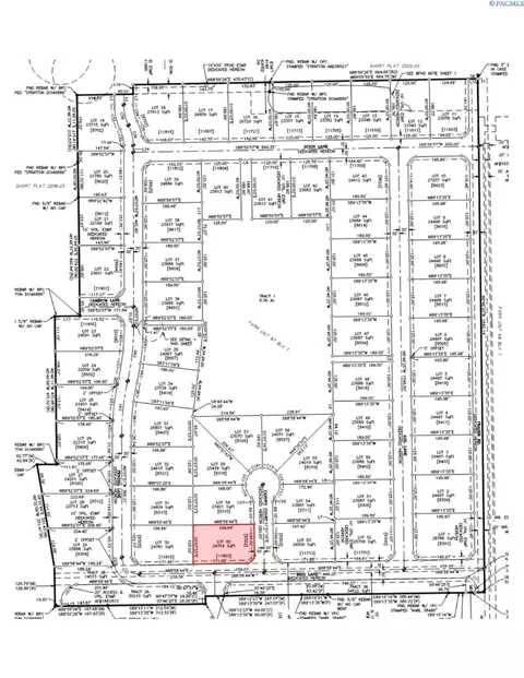8302 Canopy Ct, Pasco, WA 99301