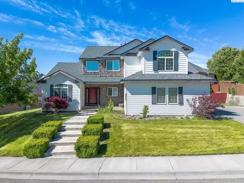 8812 W 3rd Ave, Kennewick, WA 99336