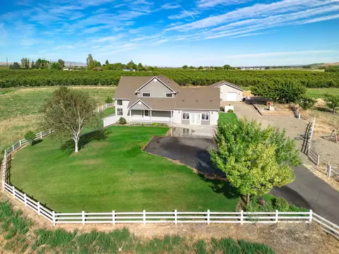 16436 Yakima Valley Hwy, Granger, WA 98932
