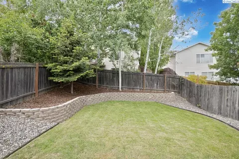 Exterior - 2345 NW Ridgeline Dr, Pullman, WA 99163 photo 7 of 8