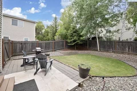 Exterior - 2345 NW Ridgeline Dr, Pullman, WA 99163 photo 3 of 8
