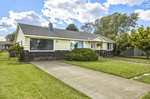 424 S Olson St, Kennewick, WA 99336