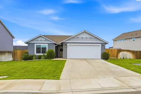 6212 Ramus Ln, Pasco, WA 99301
