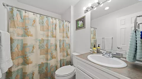 Bath - 4810 Mojave Dr, Pasco, WA 99301 photo 4 of 4