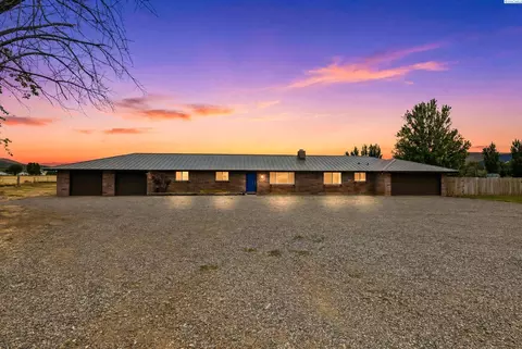 52005 N Whan, Benton City, WA 99320
