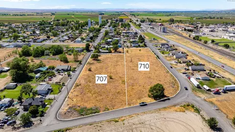 707 Fern St, Mabton, WA 98935